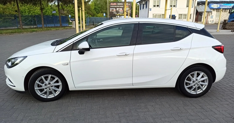 Opel Astra cena 52000 przebieg: 103460, rok produkcji 2015 z Siedlce małe 254